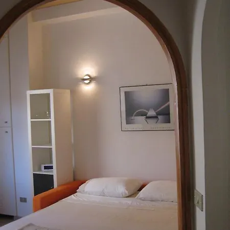 Ponte Vecchio Studio Apartment Florence